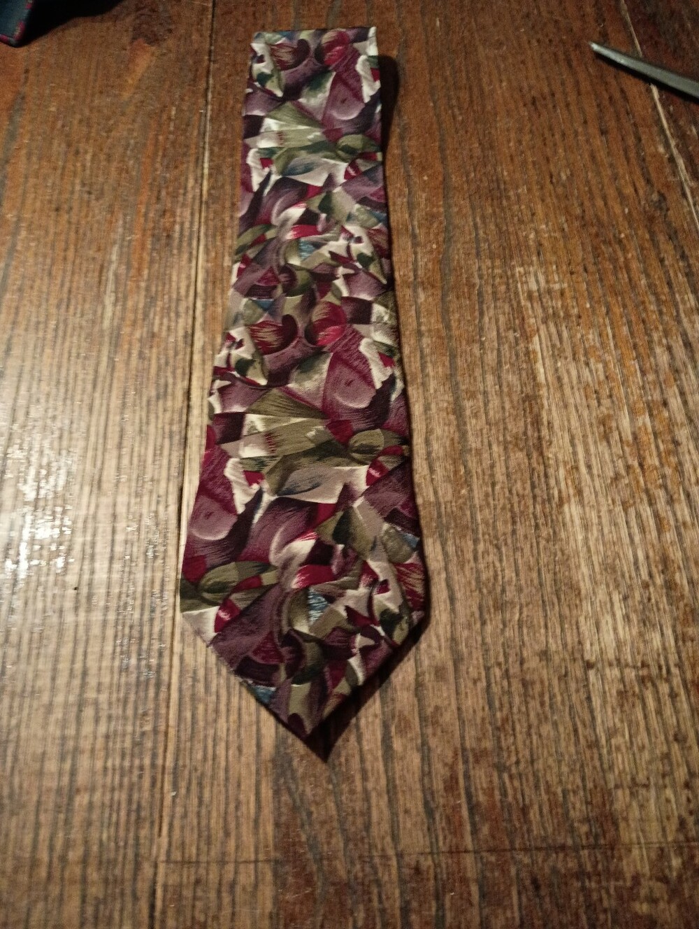 417 By Van Heusen Silk Made In USA Burgundy Grey Tan Mens Necktie